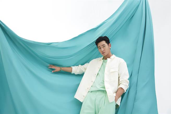 周兴哲担任「2023闪耀台中跨年夜」倒数前压轴。（三立电视提供）