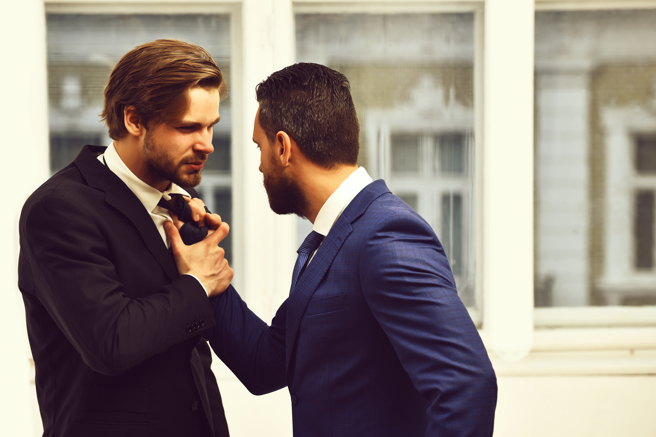 兄弟鬩牆！弟弟傳訊「這句話」恐嚇他，法官這樣判。（示意圖／Shutterstock）