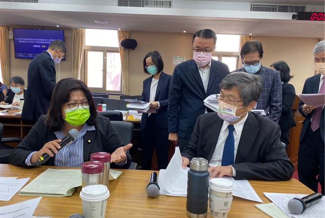 嘉义市立委王美惠批客委会遗忘嘉义市。（王美惠团队提供／廖素慧嘉市传真）