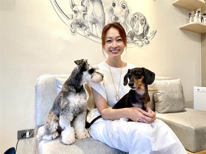 爱狗的潘慧如筹备4年的宠物旅馆终于即将正式开幕。（林淑娟摄）