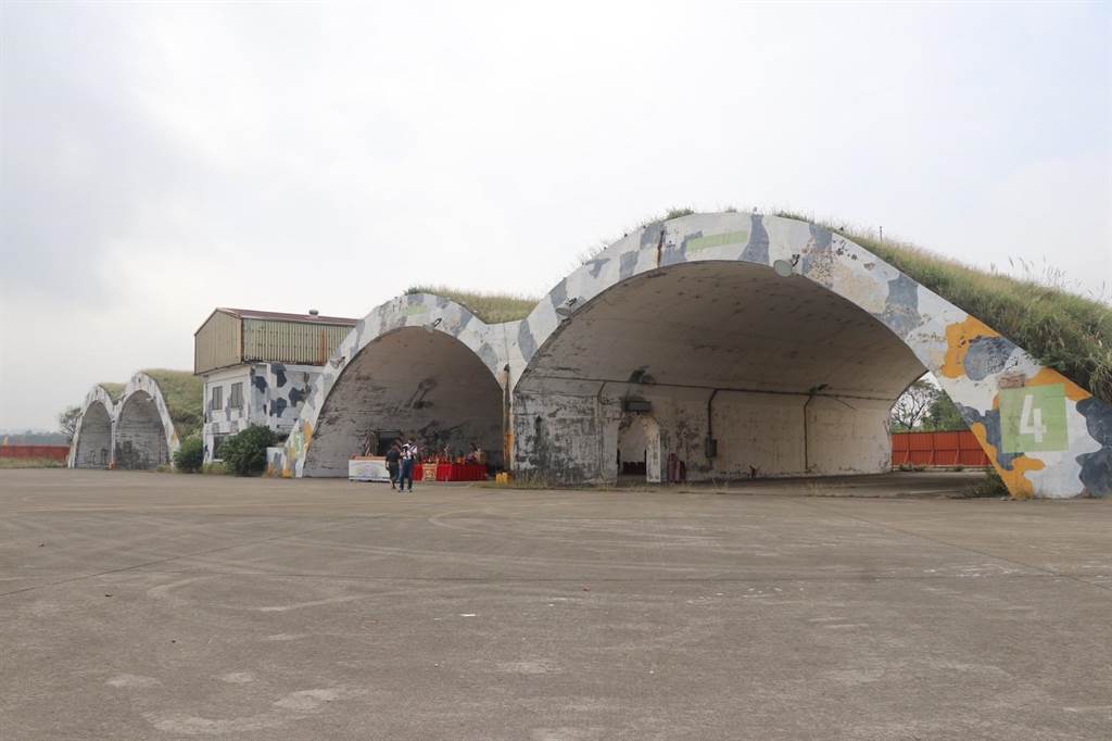 前空軍桃園基地設施群為過去台灣重要國防軍事基地，曾見證台海戰爭與和平，圖為基地內05警戒區。（蔡明亘攝）