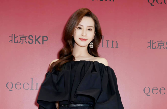 刘诗诗最近赶拍《一念关山》。（图／达志影像）