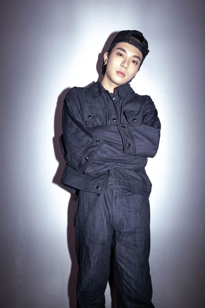 黄号推出全创作单曲〈ALL I WANT IS U〉，音乐风格鲜明 。(大步娱乐提供)