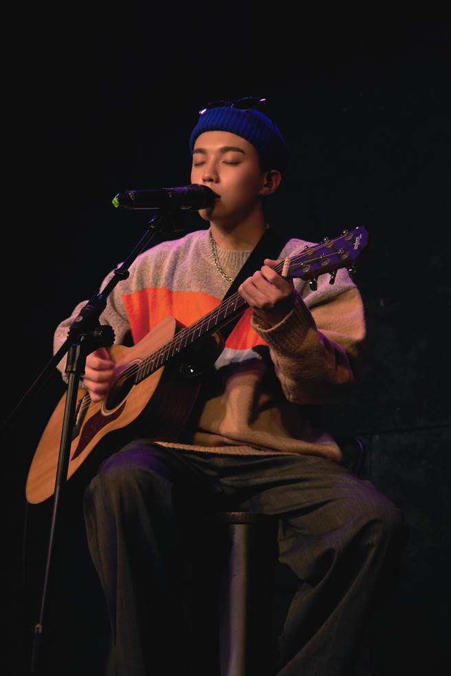 黄号『HAO SONG好爽』专场并将推出限量黄号专属周边商品，现场更开放签名、拍照。(大步娱乐提供)