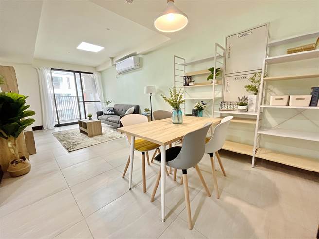 高雄凯旋青树社宅家具、家电，市府也与业者合作，提供租赁式服务。（袁庭尧摄）