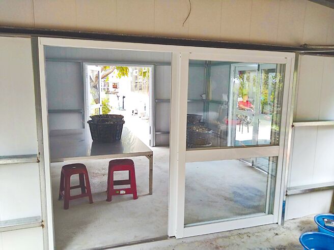 嘉义县农业处获渔业署补助，正着手建立5处剖蚵销售示范场域。（张建成提供／吕妍庭嘉义传真）