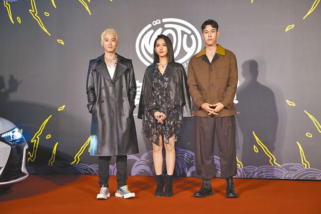 小乐（左起）、何思静、周予天三人一起现身《MOTY》红毯现场。（陈俊吉摄）
