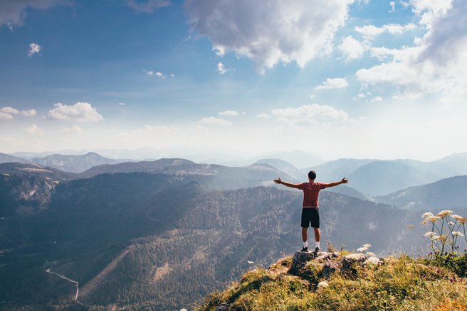 吠陀占星專家李靜唯老師分析，12星座的事業運、財運、感情運、健康運都有不錯的表現。（示意圖／Shutterstock）