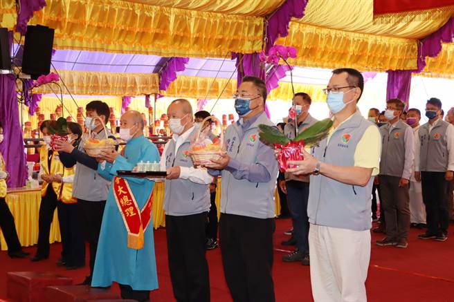 法壇祭拜儀式。（苗栗縣政府提供／李京昇苗栗傳真）