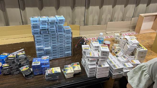 該製煙集團以30歲黃男為首，分工細膩，自今年4月起在福興鄉某處所，向綽號阿財的男子購買來入不明的菸草，聘僱多名逃逸外勞協助製造私菸。（檢方提供／吳建輝彰化傳真）