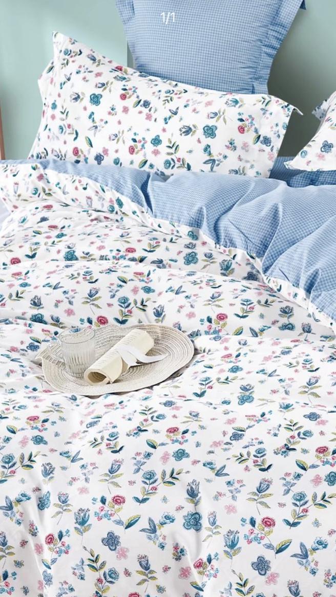 京站的寝丽精品寝饰，精梳棉4件组，原价1万6800元，特价2480元。（京站提供）