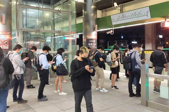 因疫情趋缓，台中捷运11月运量创今年新高。（台中捷运公司提供／张亦惠台中传真）