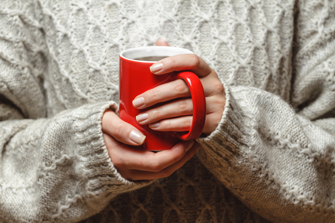 最近天气冷飕飕，民眾在御寒时，可能默默累积不少电费。（示意图／shutterstock）