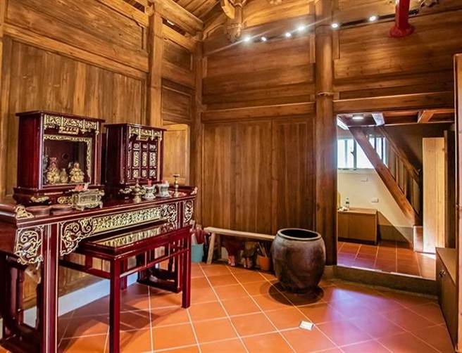 「闽南金门大隐于市」承载古老物件的情感价值，以展示的再现方式保存及传承给下一代。（图／金大提供）