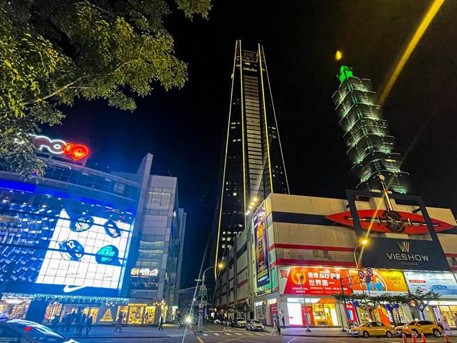 「马辣」信义店紧邻101大楼，可感受满满的跨年氛围。(马辣餐饮集团提供)