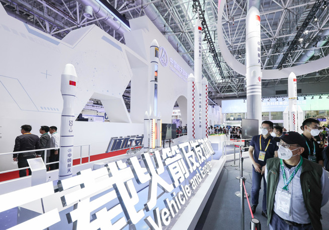 不少人认为长征9号可能会成为中国首具载人登月火箭，但另有消息指出，中国载人登月火箭是正在研制的CZ-5DY火箭，长征9号将以月球基地运输与大型航天器发射任务为主。（图／新华社）