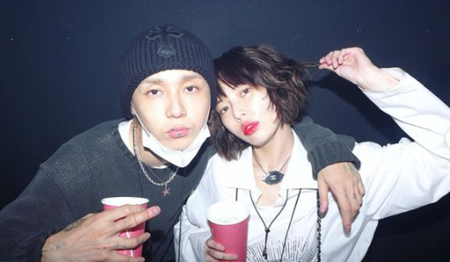 泫雅在昨日发文表示和男友Dawn分手。(图／翻摄自Dawn IG@ hyojong_1994)