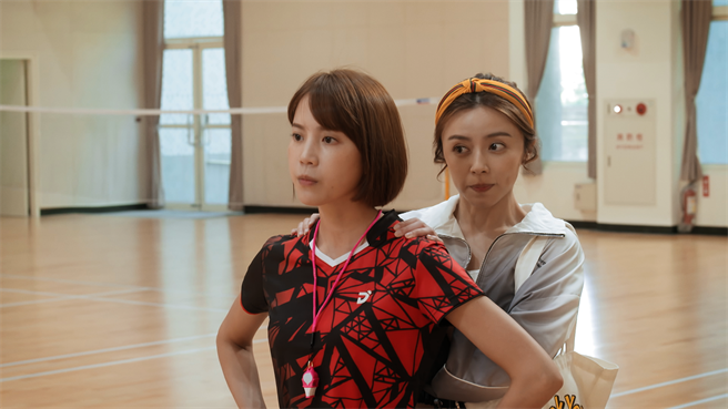 《决胜的挥拍》王瞳（右）和程予希爱上同一人陷三角恋。（MyVideo提供）