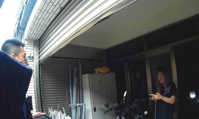 桃园大园一名女子开玩笑向爷爷讨百万生活费，对方误以为孙女落入诈骗陷阱，紧急报案求助。（翻摄画面／蔡明亘桃园传真）