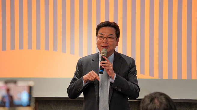 新北市副市长刘和然表示，为推广新北精酿啤酒品牌，市府积极协助业者转型观光化，行销精酿啤酒文化，带动地方产业发展。(图／新北市政府提供)