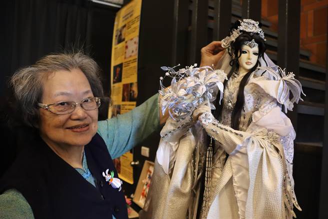 「2022来嘉玩偶创艺布袋戏嘉年华」将有春仔花手作体验。（吕妍庭摄）