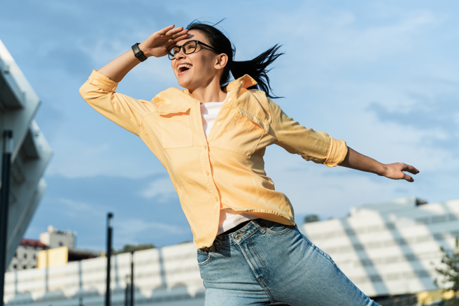 有些星座思想較開放，願意嘗試新事物，對於他們而言，挑戰是生活的調劑。(示意圖/達志影像)