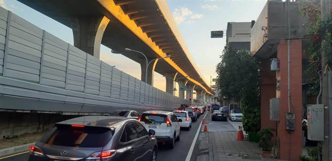 台74线增设大里十九甲匝道，地方已期待许久，日前环保署召开专案小组初审会议，通过环境影响差异分析初审。（何欣纯服务处提供／潘虹恩台中传真）