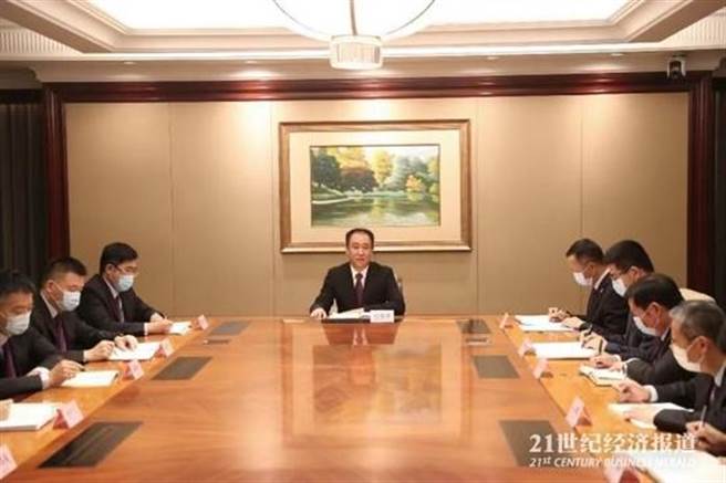 大陆房产巨头恒大集团许家印召开保交楼专题会议。（21世纪经济报导）