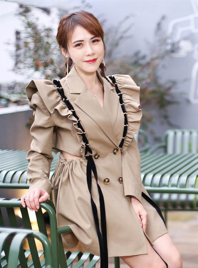 吴申梅婚后继续衝刺歌唱事业。（陈俊吉摄）