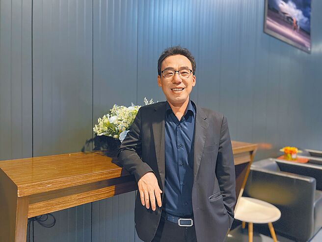 中悦建设机构悦莱建设总经理翁茂槐表示，桃园有四大优势，提升顶级商办的需求。图／业者提供