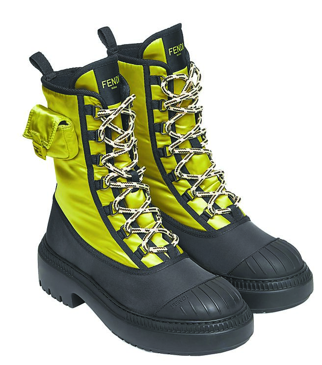 FENDI Baguette造型高筒靴，4万7000元。（FENDI提供）