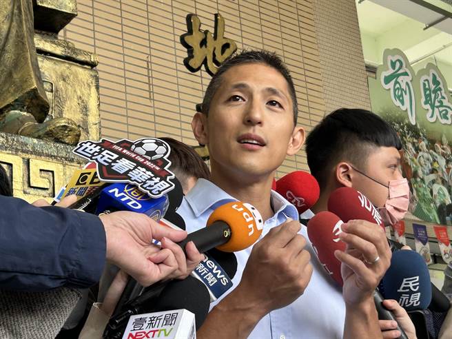 参与北市立委补选的民进党籍吴怡农，被紧咬黑道人头党员争议，并遭点名「赵介佑事件」。（资料照／陈薏云摄）