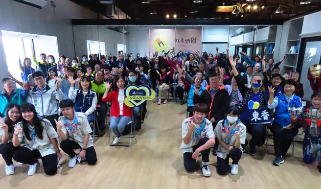 竹市举办「有志一同让爱发声」温馨登场，感谢新竹市志工伙伴们的无私奉献。（新竹市政府提供／王惠慧新竹传真）