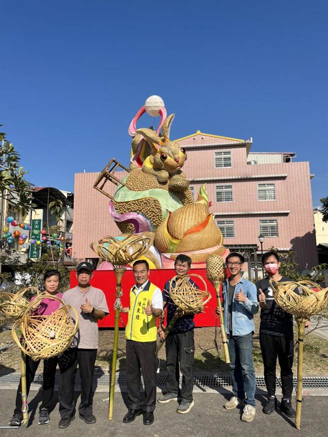 竹山镇竹艺灯会主灯「扬眉兔气」，将于24日点灯。（竹山镇公所提供／廖志晃南投传真）