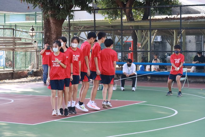 金门金寧国中在竞速团体国女组获得特优。(主办单位提供)