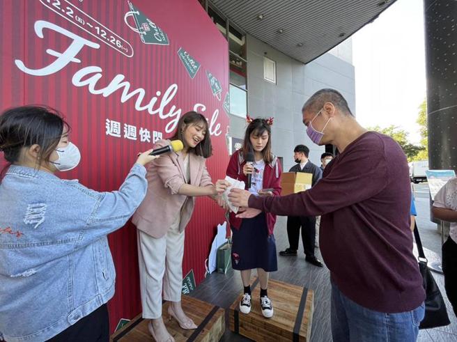 （日曜天地3日邀艺人张文绮分享个人治装的精省秘诀，并发放限量100份咸酥鸡套餐来支持！图／曾丽芳）