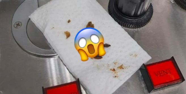 一名女网友因为耳朵疼痛就医，没想到竟然是耳屎太多压迫神经。（图／Dcard网友授权使用）