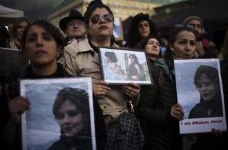 艾米尼之死抗議獲得階段勝利  伊朗廢除道德警察