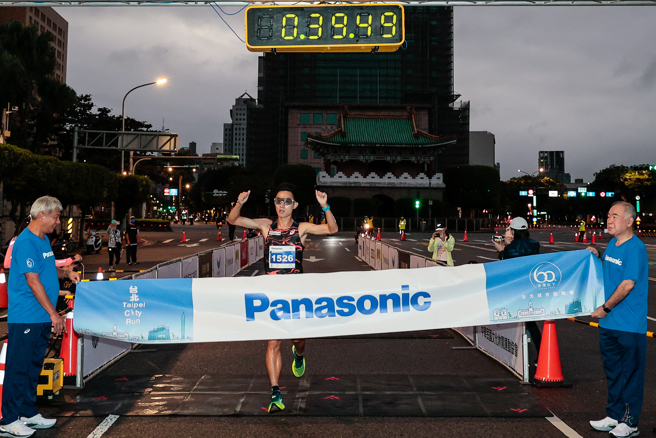 Panasonoc台北城市路跑赛男子12.5公里组，曾廷玮以39分49秒夺冠。（Panasonic提供）