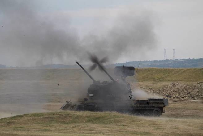  猎豹防空战车每分锺射速550发，最大射高4000公尺。(图/NATO)