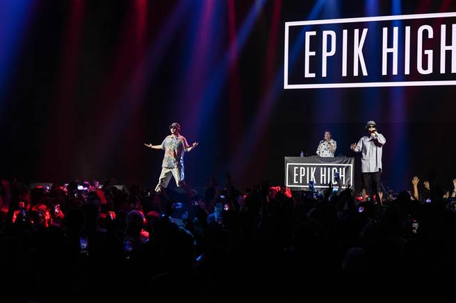 「Epik High」暌违3年来台开唱，嗨翻全场。（孙伊萱摄）