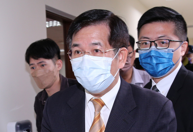 立法院司法及法制委员会5日併案审查「国家运动科学中心设置条例草案」案，教育部长潘文忠（中）出席报告并备质询。（黄世麒摄）