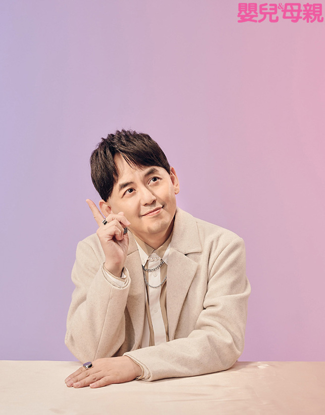 黄子佼 「做中学」的奶爸哲学。（图/ 婴儿与母亲提供）