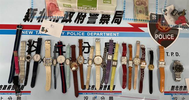 警方查扣遭物一批。（警方提供）