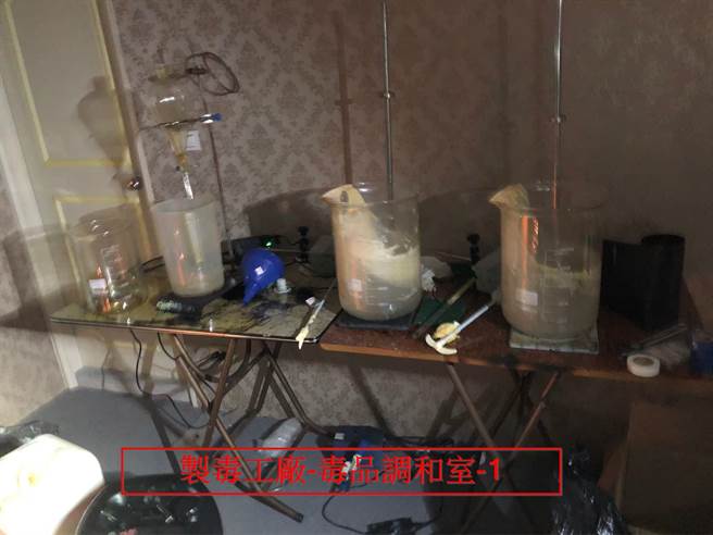 检警在林口山区等地，破获制毒工厂，查扣可制成约250万包的毒咖啡原料，若都顺利制成毒咖啡，黑市价恐高达7亿5000万元。（警方提供）