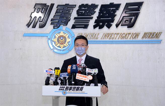 保三总队刑警大队长张跃瀚说明查缉经过。（警方提供）