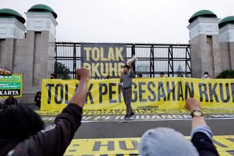 印尼通過刑法修正案  禁未婚同居、懲處婚外性行為