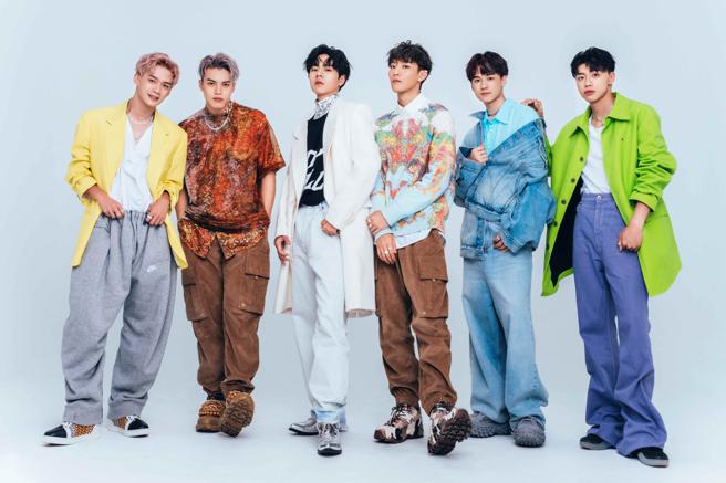 高雄跨年高空花火強勢回歸夢時代，原子少年跨年處女秀亞灣登場。(圖/品觀點提供)