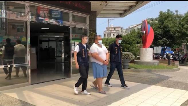 苗栗县警头份分局查获柬埔寨诈骗案嫌犯。（读者提供／谢明俊苗栗传真）
