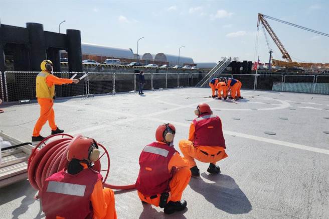 海巡署舰队新造1000吨巡防舰「彰化舰」，6日正式投入中部地区域执法勤务，肩负国土守护重责大任。（中部地区机动海巡队提供）